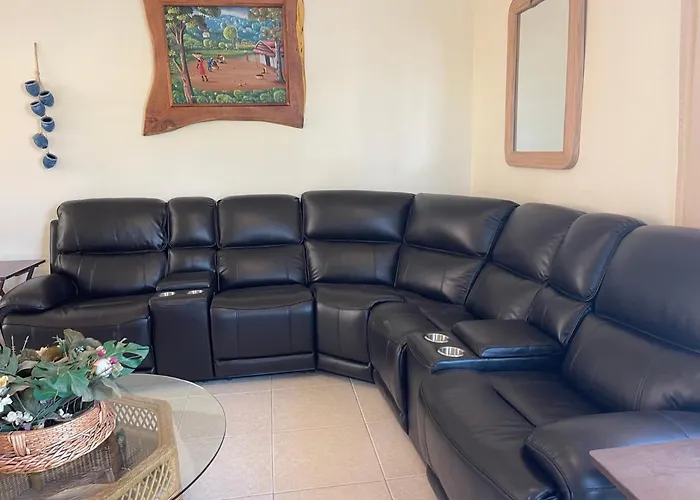 Small Room In Bay View Home