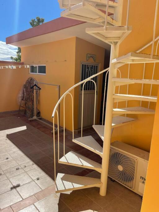 Small In Bay View Homestay La Paz